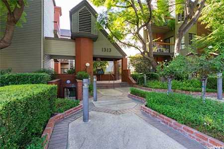 1313 Valley View Road #109 Glendale, CA 91202
