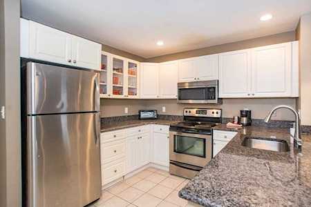 10 Seaport Dr #2407 Quincy, MA 02171