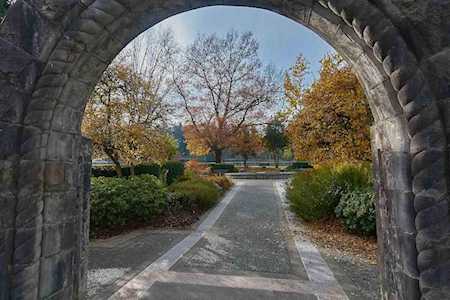 5645 Barker Avenue #407 Burnaby, BC V5H 3Z5