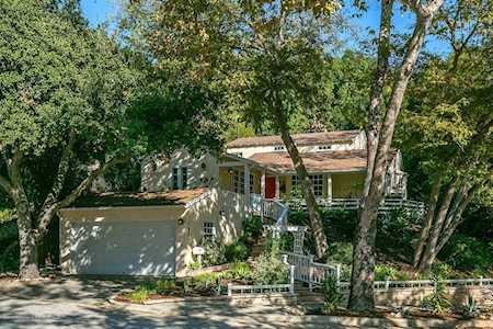 1627 La Loma Road Pasadena, CA 91105
