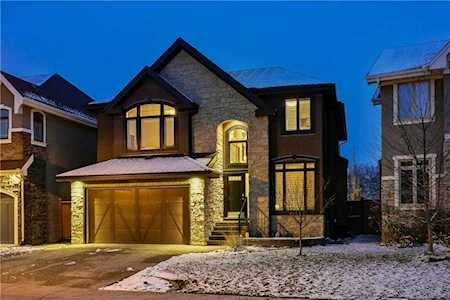 99 West Coach Way SW Calgary, AB T3H 0M9