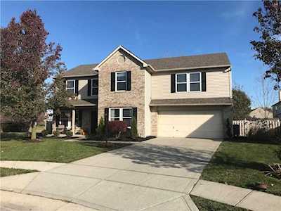 9227 N Bayside Circle Mccordsville, IN 46055