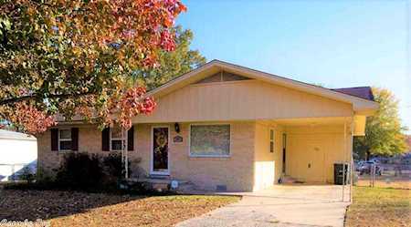 102 Cottonwood Ave Sherwood, AR 72120