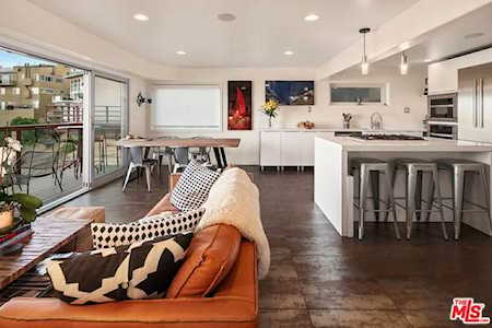 2162 Beech Knoll Road Los Angeles, CA 90046