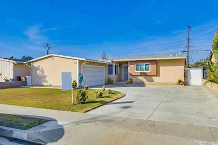 2169 W Victoria Ave Anaheim, CA 92804