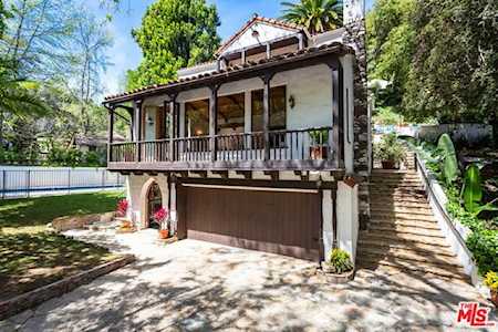 8635 Wonderland Avenue Los Angeles, CA 90046