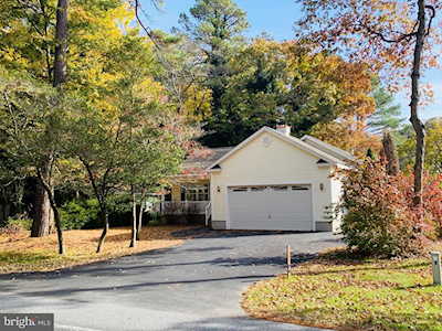 32 Ocean Parkway Ocean Pines, MD 21811