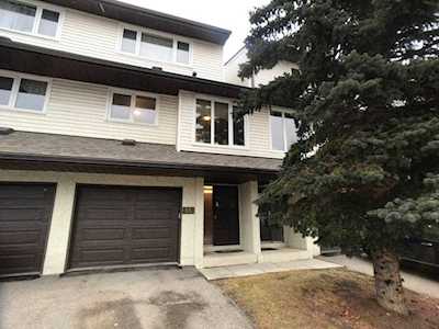 1012 Ranchlands Boulevard NW #44 Calgary, AB T3G 1Y1