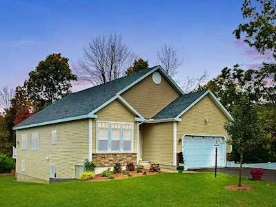 79 Country Club Circle Methuen, MA 01844