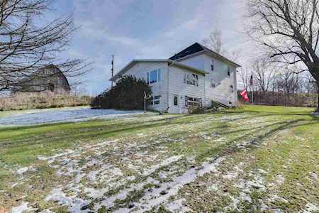 W9287 Emberson Ln York, WI 53516