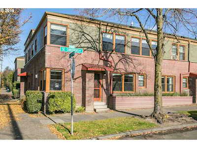 2025 SE Caruthers St #2 Portland, OR 97214