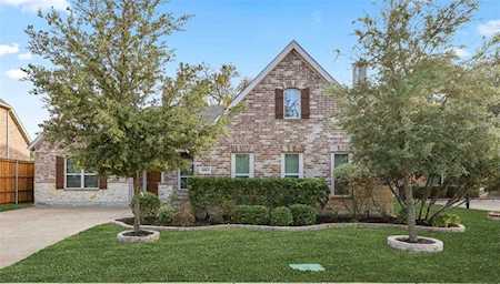 1003 Lost Valley Drive Euless, TX 76039