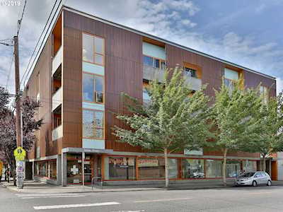 915 SE 35th Ave #303 Portland, OR 97214