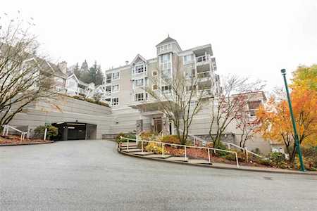 3033 Terravista Place #203 Port Moody, BC V3H 5A3