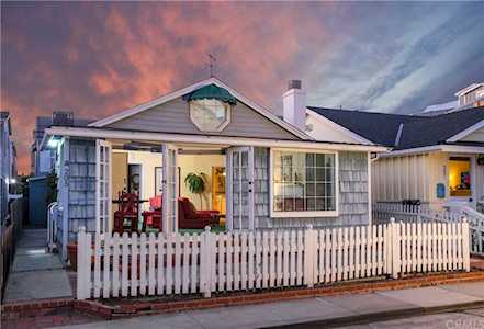 205 Topaz Avenue Newport Beach, CA 92662