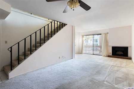 15207 Magnolia Boulevard #119 Sherman Oaks, CA 91403