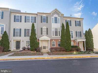 12423 Erica Hill Ln Fairfax, VA 22033