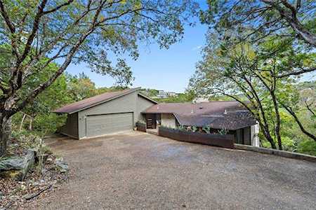 304 Yaupon Valley Rd West Lake Hills, TX 78746
