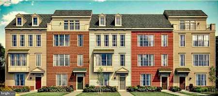 2527 Auden Dr Silver Spring, MD 20906