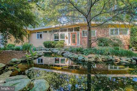 3320 Grass Hill Terrace Falls Church, VA 22044