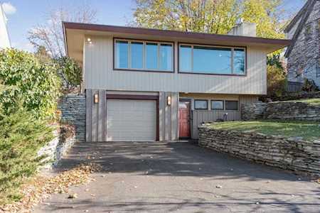 4222 Chowen Avenue N Robbinsdale, MN 55422