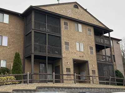 10 Village Ln #17 Tyngsborough, MA 01879