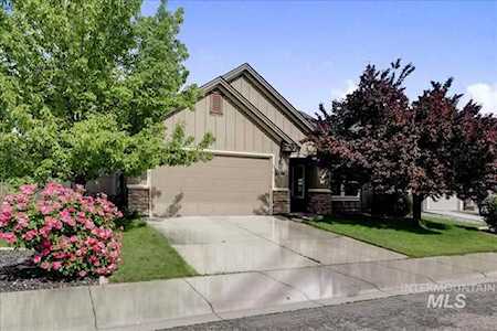 2480 N Tweedbrook Ave. Meridian, ID 83646