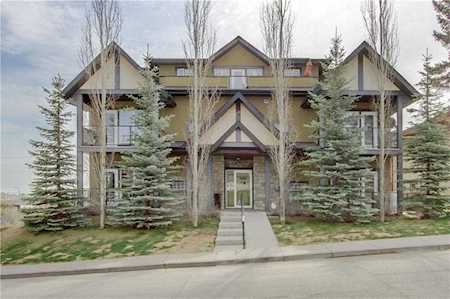 4704 Stanley Road SW #302 Calgary, AB T2S 2R2