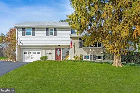 6418 Princeton Dr Alexandria, VA 22307