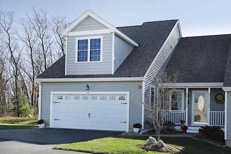 40 Brierly Circle #40 Millbury, MA 01527