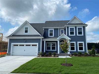531 Sykes Dr Chesapeake, VA 23322