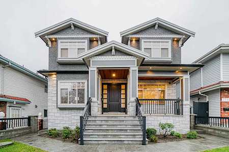 2986 E 42nd Avenue Vancouver, BC V5R 2Y5