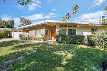 22969 Brenford Street Woodland Hills, CA 91364
