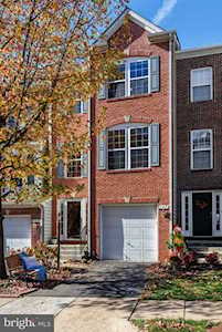 11434 Fogarty Ct Fairfax, VA 22030