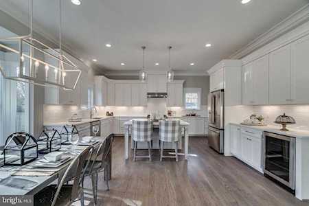 8016 Wellington Rd Alexandria, VA 22308