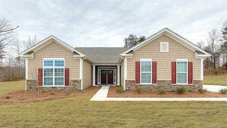 4008 Maricopa Ln Lake Wylie, SC 29710