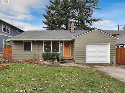3669 SE Lexington St Portland, OR 97202