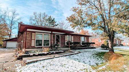 9902 Sprig Way Louisville, KY 40291