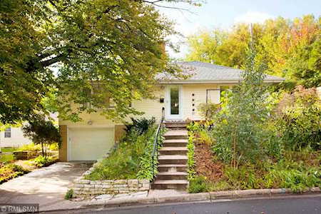 2711 Chestnut Avenue Minneapolis, MN 55405