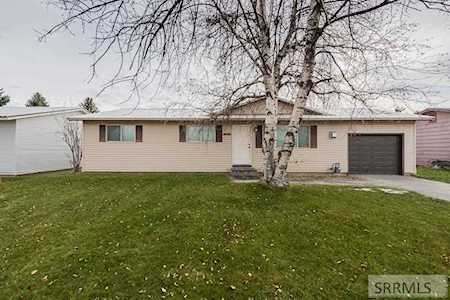 4210 E Greenwillow Lane Idaho Falls, ID 83401