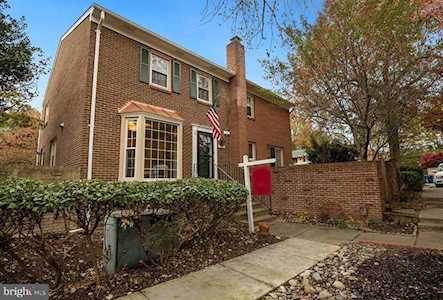 2696 Centennial Ct Alexandria, VA 22311