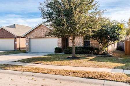 9000 Holliday Lane Aubrey, TX 76227