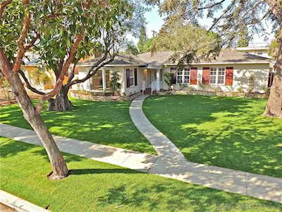 1021 E Claiborne Long Beach, CA 90807