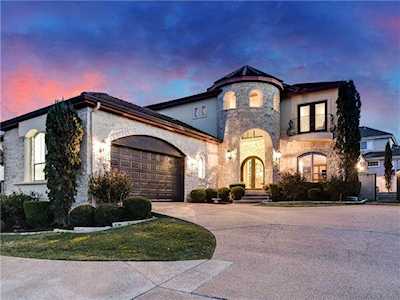 10 Stillmeadow Dr The Hills, TX 78738
