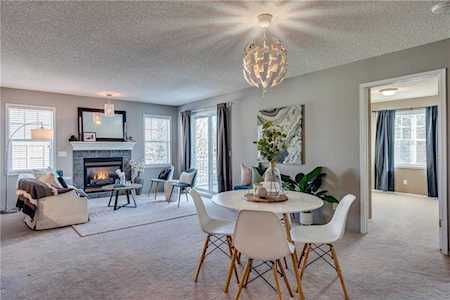 7171 Coach Hill Road SW #305 Calgary, AB T3H 3R7