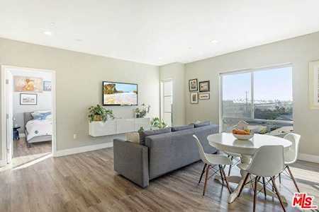 1101 S Harvard Boulevard #406 Los Angeles, CA 90006