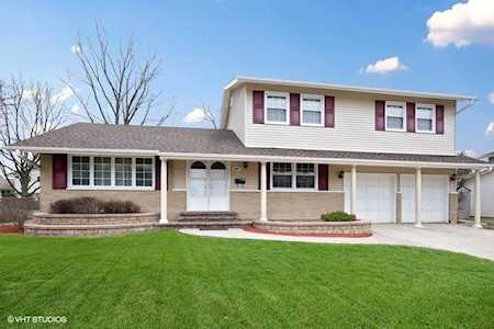 607 N Clark Dr Palatine, IL 60074