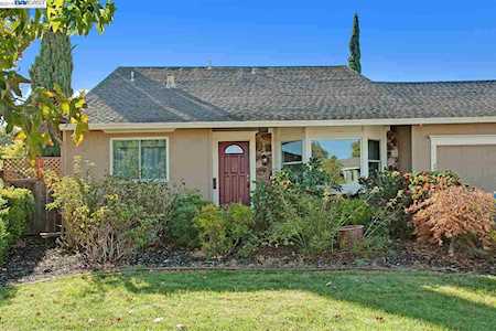 6074 Acadia Ct Pleasanton, CA 94588