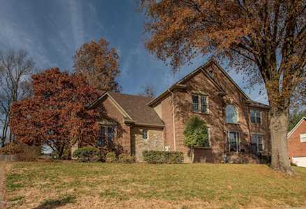 4509 Wolfspring Dr Louisville, KY 40241