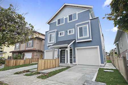2086A E 35 Avenue Vancouver, BC V5P 1S9
